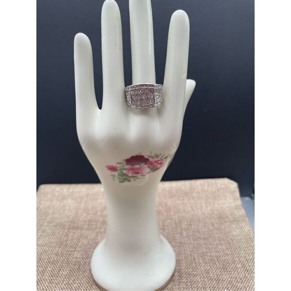 Vintage Ladies Cocktail CZ Ring Size 9.5 - Picture 1 of 4